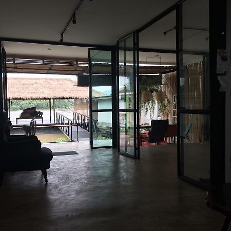 D Hostel Kanchanaburi Exterior photo